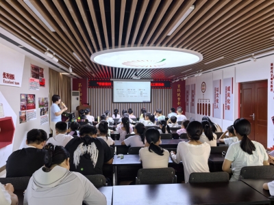 天衢新区宋官屯街道十二里庄社区举办暑期公益课堂