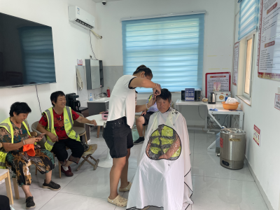 临邑：犁城志愿红 为民暖意浓