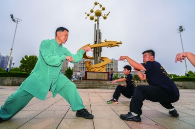 德报读图 | 禹城螳螂拳德州市级非遗传承人邴苌虹：半世痴守 一招一式传薪脉 