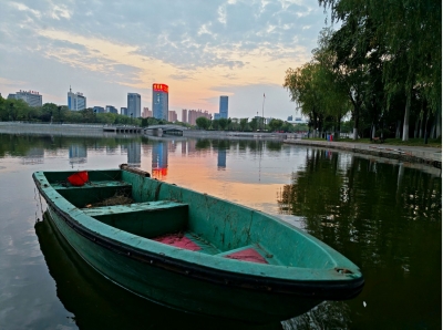 散文 | 高吉超：装满夕阳再出发 ——每一束光都值得喝彩