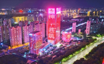 老师，您好！德州多处地标亮灯致敬教师