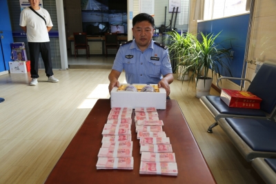  古董诈骗盯上养老钱：20万现金藏进奶粉罐，齐河民警紧急拦截